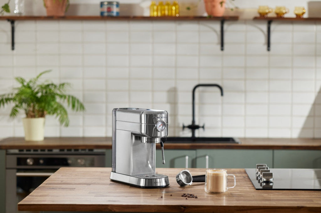 Casabrews CM5418 vs. 3700 Series:  Discover the Right Espresso Machine for Your Home